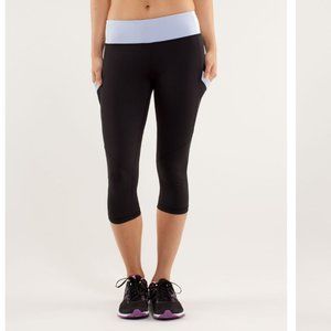 #33 Lululemon Run: Mod Moves Crop in Black / Cool Breeze / Nimbus/FIRM ON PRICE
